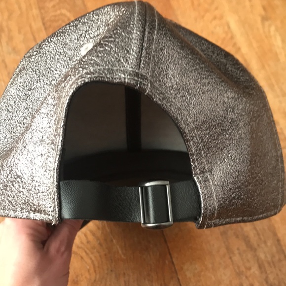 Express Metallic Hat - Picture 3 of 4